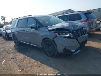  Salvage Kia Carnival