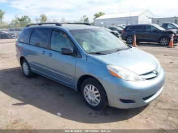  Salvage Toyota Sienna