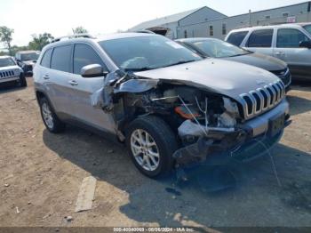  Salvage Jeep Cherokee