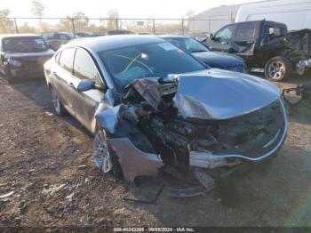  Salvage Chrysler 200