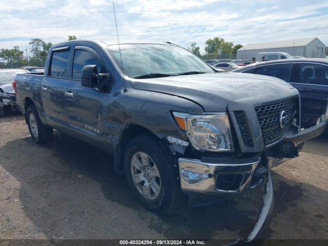  Salvage Nissan Titan