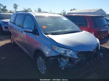  Salvage Toyota Sienna