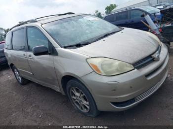  Salvage Toyota Sienna