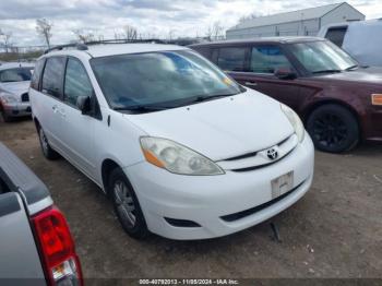  Salvage Toyota Sienna