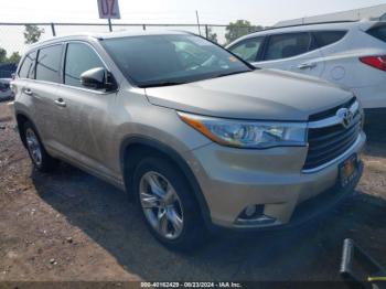  Salvage Toyota Highlander