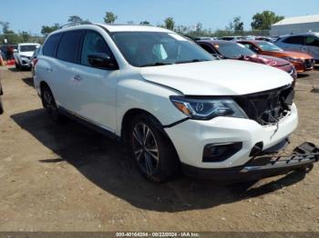  Salvage Nissan Pathfinder