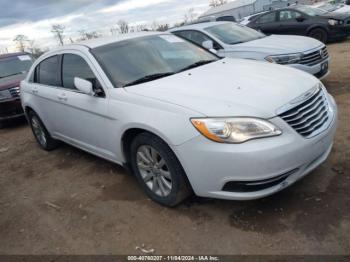  Salvage Chrysler 200