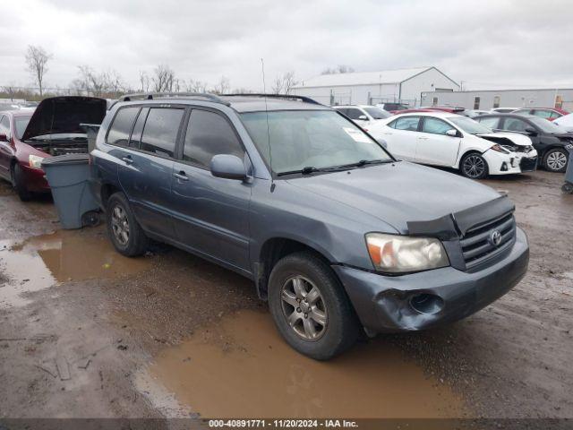  Salvage Toyota Highlander