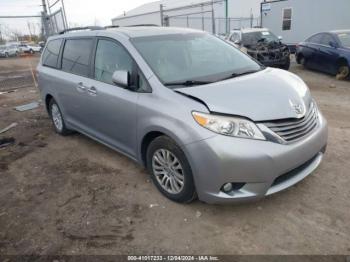  Salvage Toyota Sienna