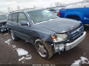  Salvage Toyota Highlander