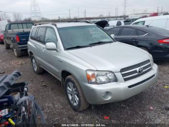  Salvage Toyota Highlander