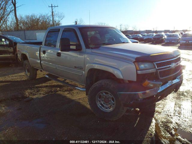  Salvage Chevrolet Silverado 2500