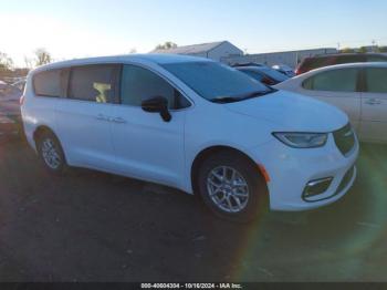  Salvage Chrysler Pacifica