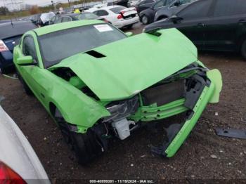  Salvage Ford Mustang