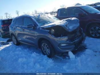  Salvage Hyundai TUCSON