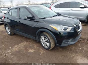  Salvage Nissan Kicks