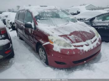  Salvage Toyota Sienna