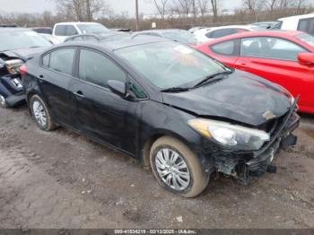  Salvage Kia Forte