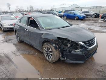  Salvage Nissan Altima