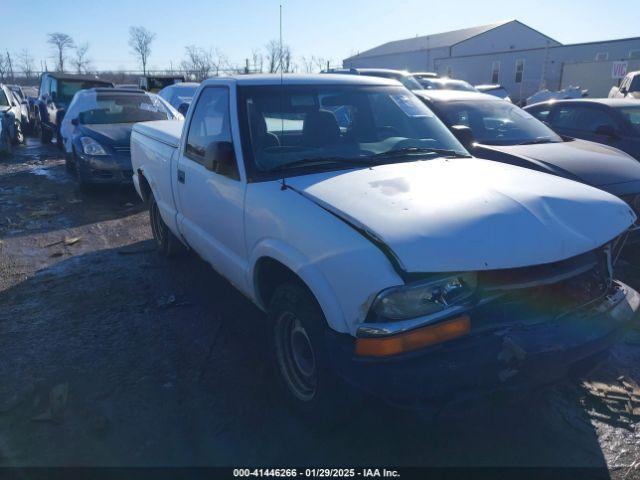  Salvage Chevrolet S-10