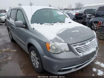  Salvage Chrysler Town & Country