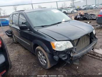  Salvage Chrysler Town & Country