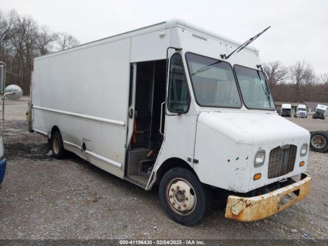  Salvage Freightliner Chassis