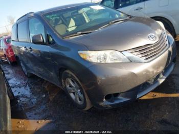  Salvage Toyota Sienna