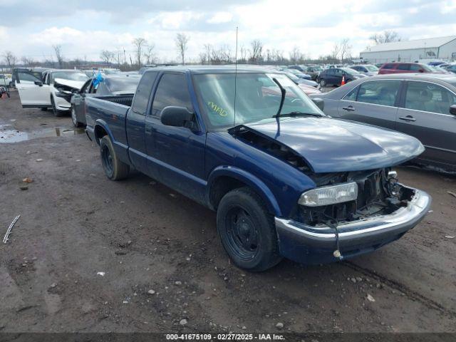  Salvage Chevrolet S-10