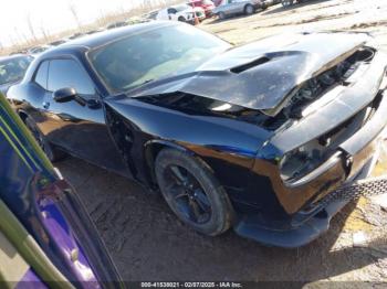  Salvage Dodge Challenger