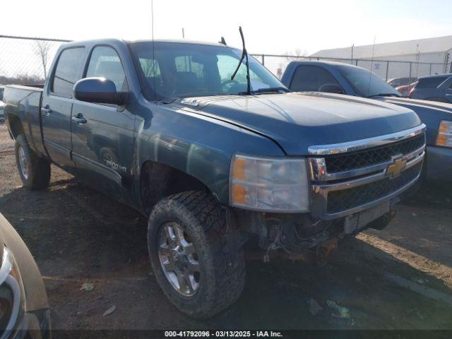  Salvage Chevrolet Silverado 2500