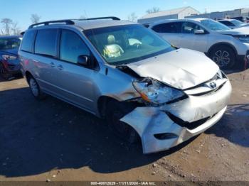  Salvage Toyota Sienna