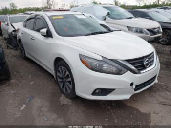  Salvage Nissan Altima