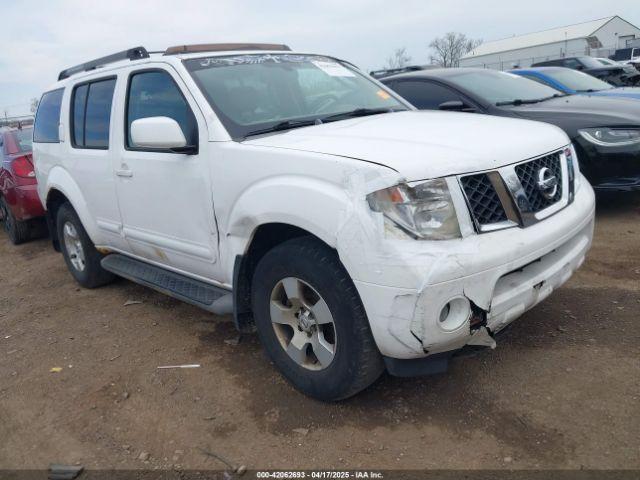  Salvage Nissan Pathfinder