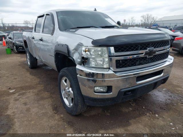  Salvage Chevrolet Silverado 2500