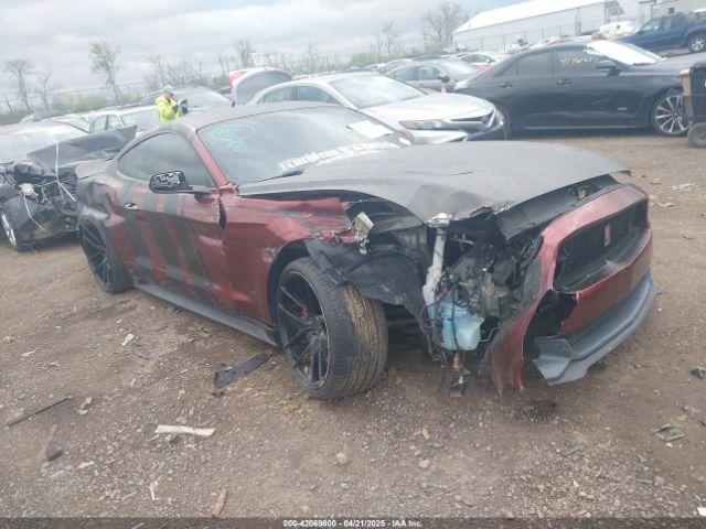  Salvage Ford Mustang