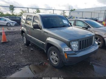  Salvage Jeep Liberty