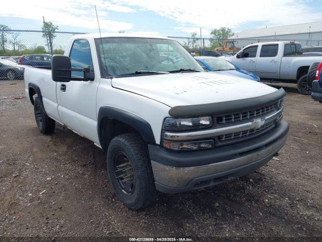  Salvage Chevrolet Silverado 2500