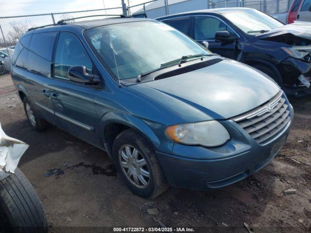  Salvage Chrysler Town & Country