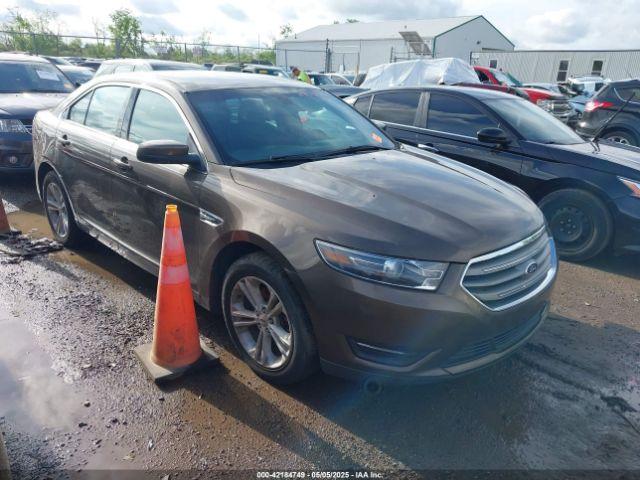  Salvage Ford Taurus