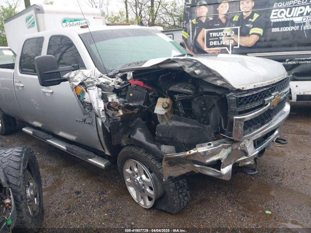  Salvage Chevrolet Silverado 3500