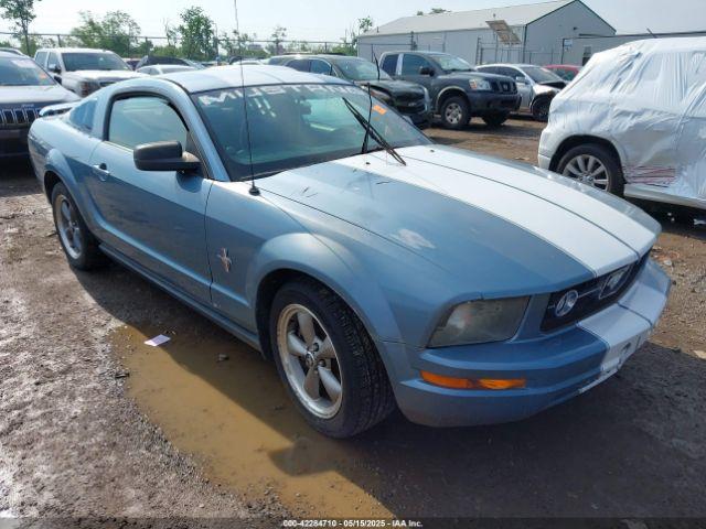  Salvage Ford Mustang