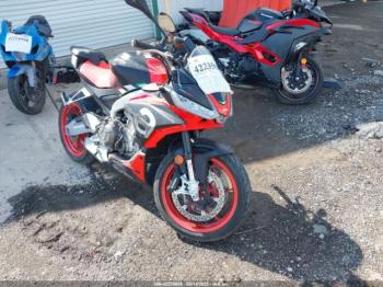  Salvage Aprilia Tuono