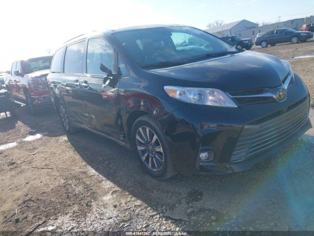  Salvage Toyota Sienna