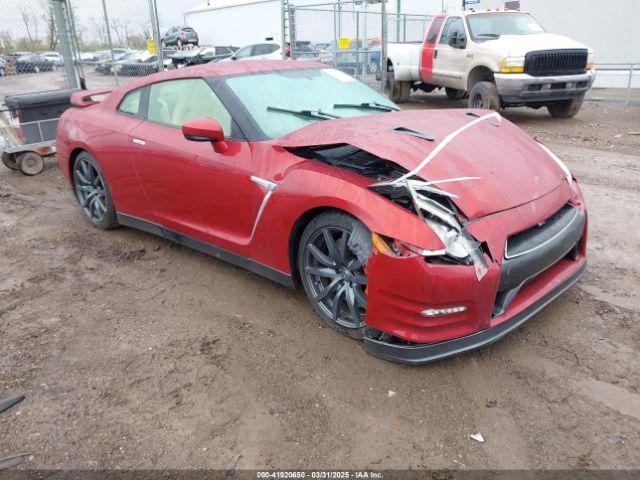  Salvage Nissan GT-R