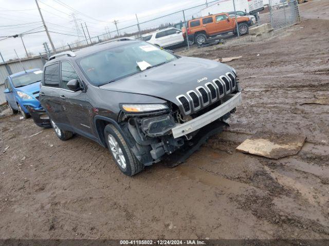  Salvage Jeep Cherokee