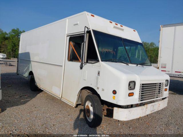  Salvage Freightliner Chassis
