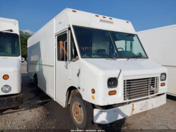  Salvage Freightliner Chassis