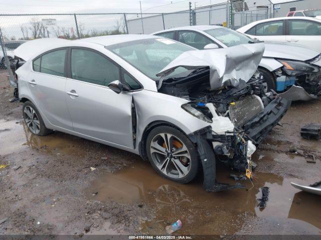  Salvage Kia Forte