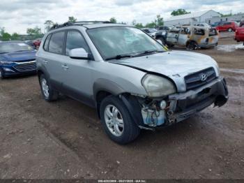  Salvage Hyundai TUCSON